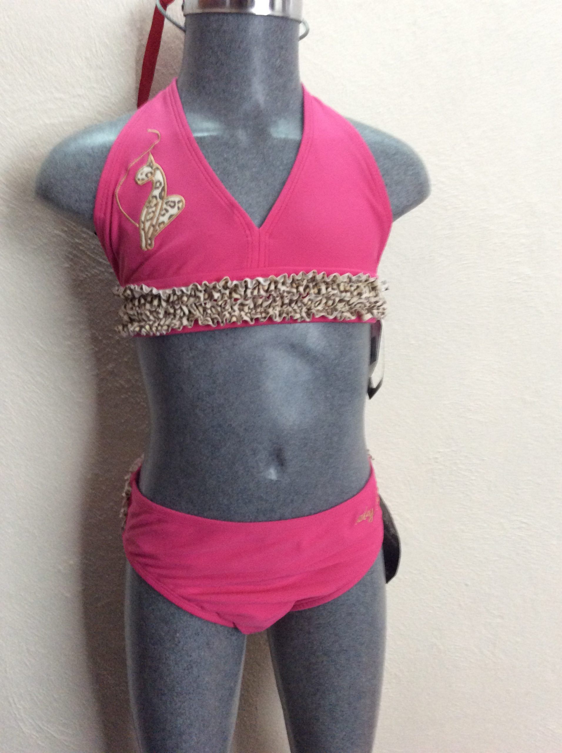 Lote 005 - 500 Trajes de baño para niño y niña de diferentes color, marcas y modelos - Imagen 2
