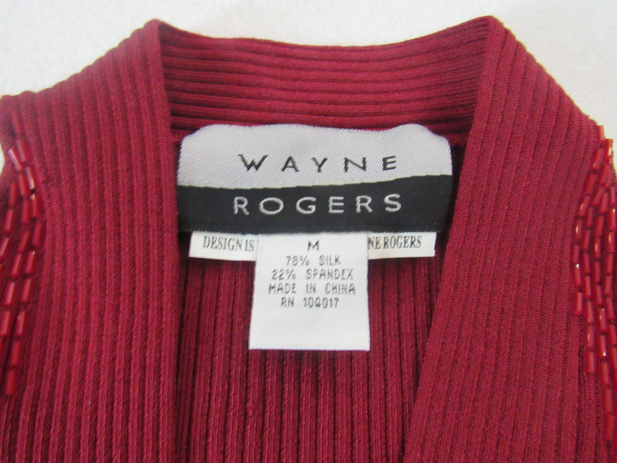 Lote 002 - 500 Blusas para dama de diferentes marcas y modelos en tallas S, M, L y XL - Imagen 22