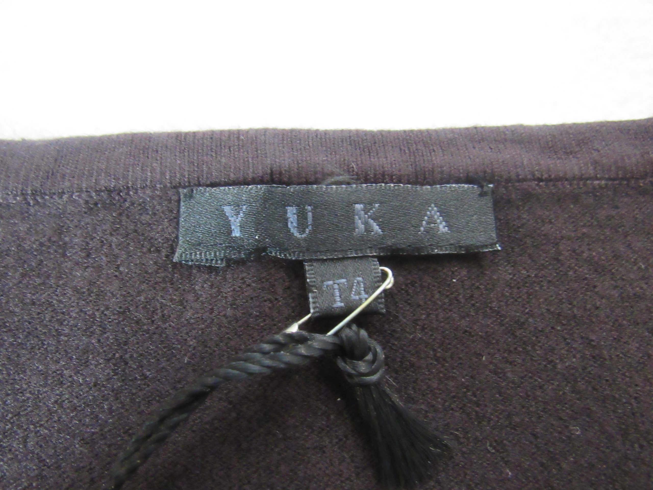 Lote 002 - 500 Blusas para dama de diferentes marcas y modelos en tallas S, M, L y XL - Imagen 48