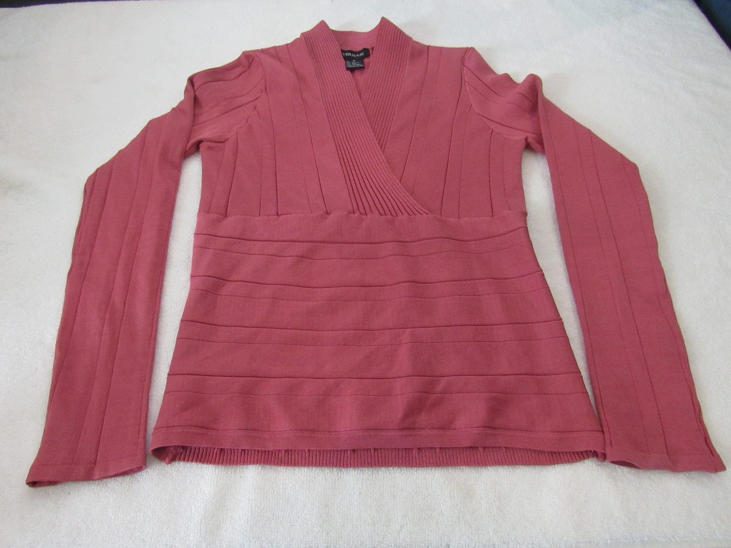 Lote 002 - 500 Blusas para dama de diferentes marcas y modelos en tallas S, M, L y XL - Imagen 59