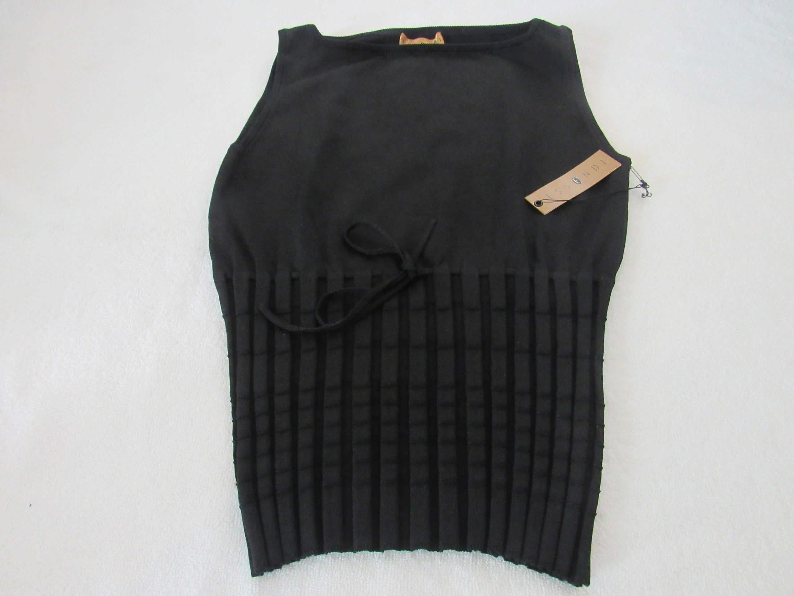 Lote 002 - 500 Blusas para dama de diferentes marcas y modelos en tallas S, M, L y XL - Imagen 62