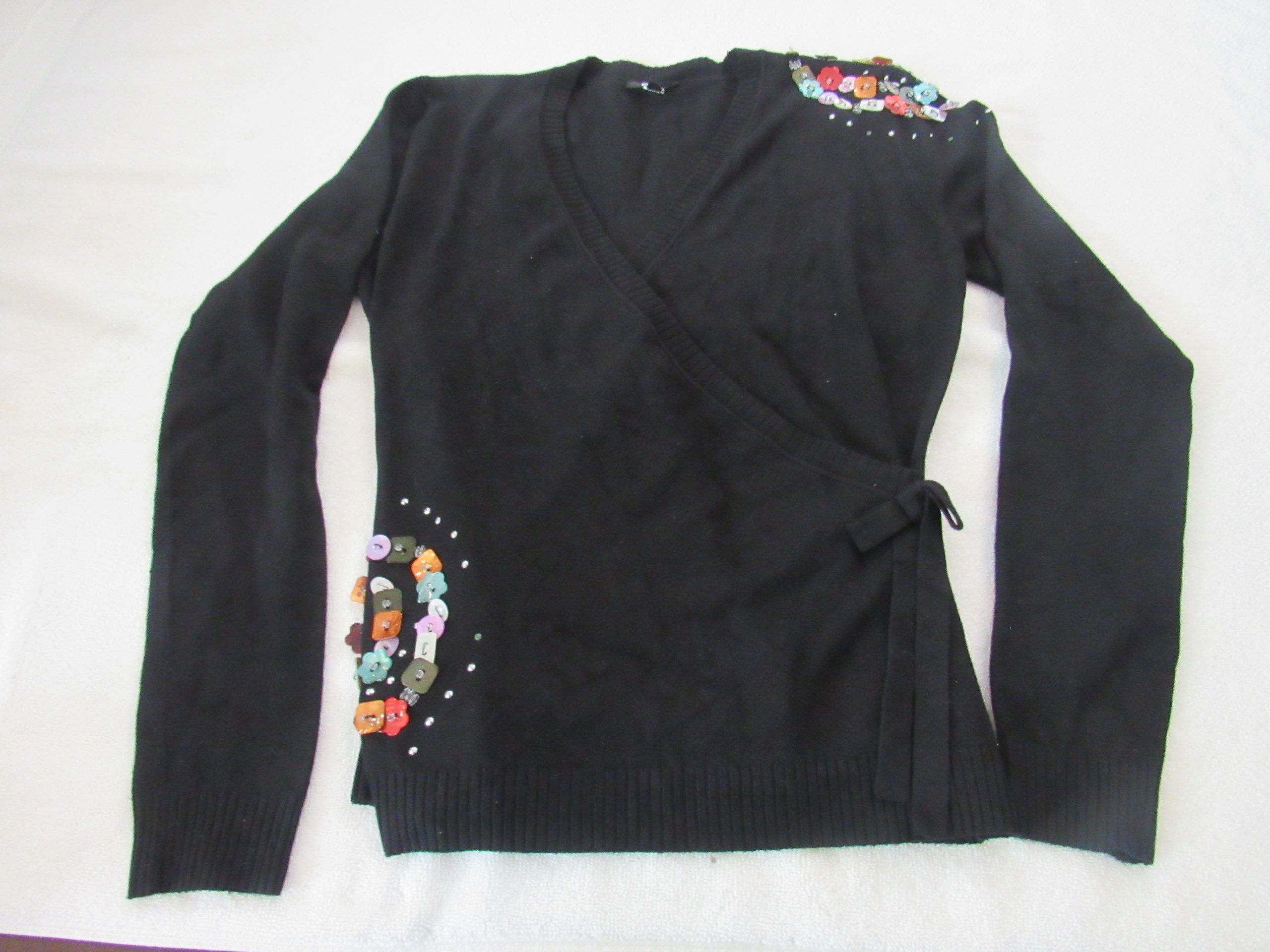 Lote 002 - 500 Blusas para dama de diferentes marcas y modelos en tallas S, M, L y XL - Imagen 83