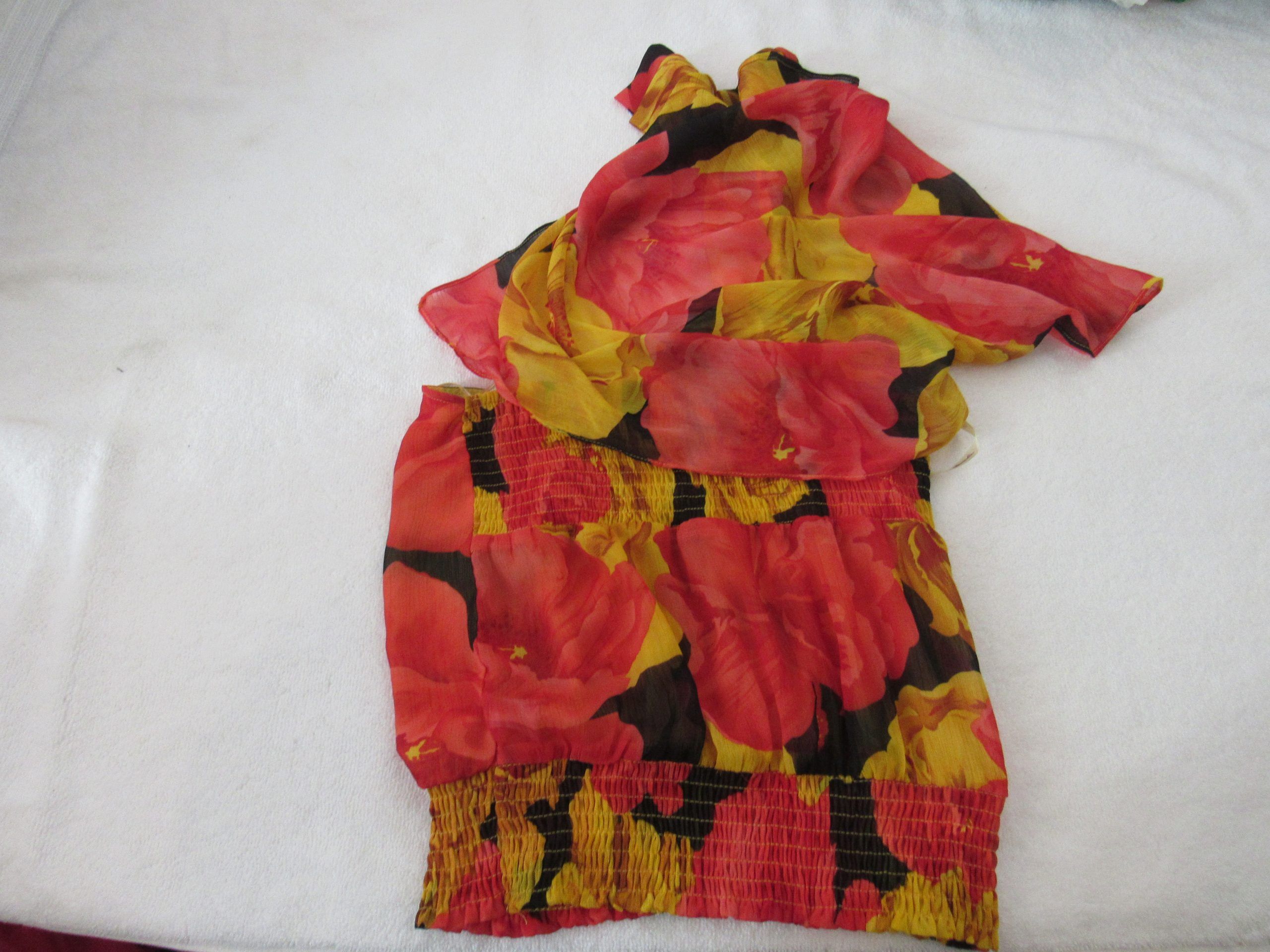 Lote 002 - 500 Blusas para dama de diferentes marcas y modelos en tallas S, M, L y XL - Imagen 120