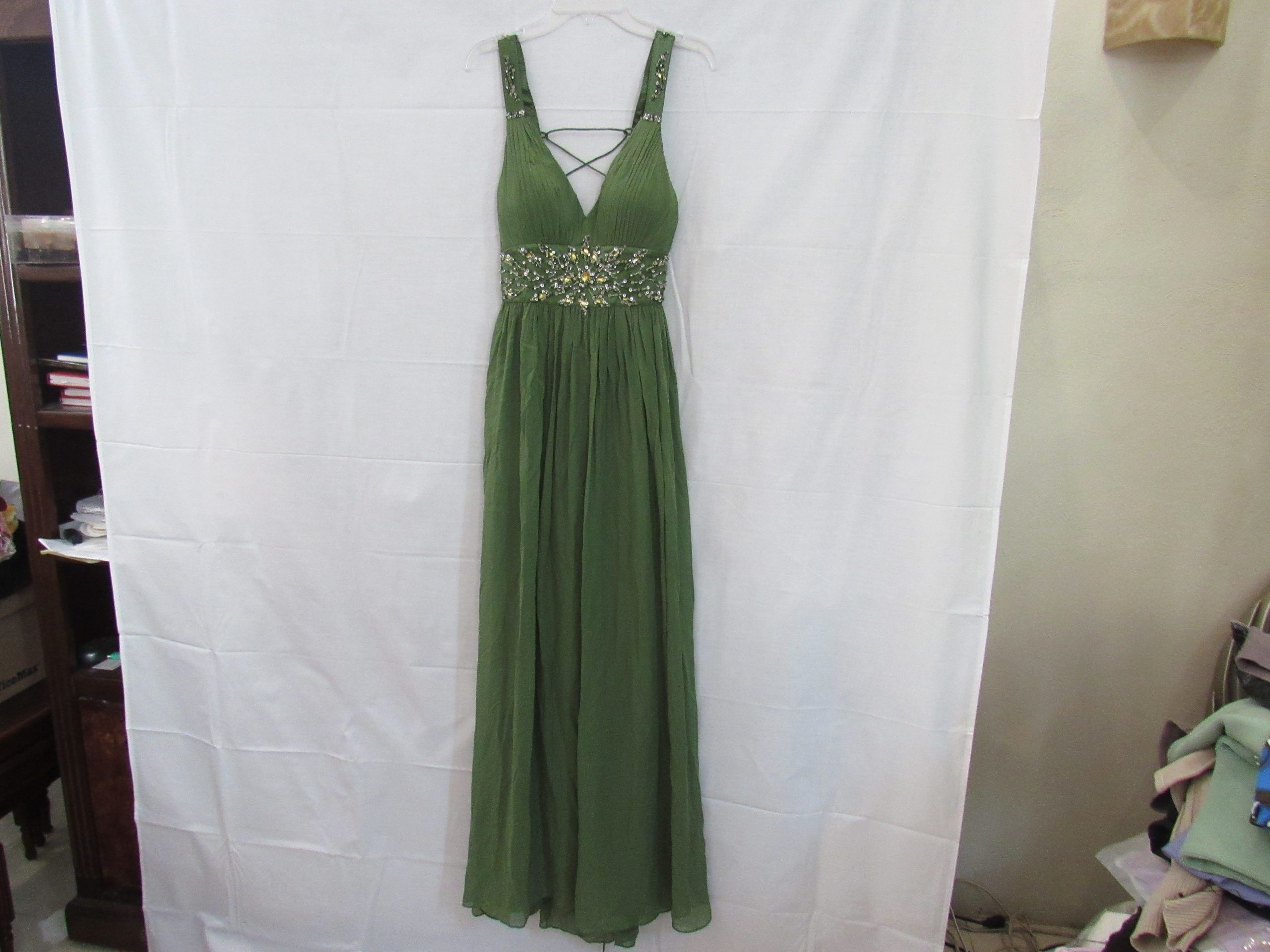 Lote 003 - 100 Vestidos largos de gala de diferentes colores, marcas y modelos - Imagen 13