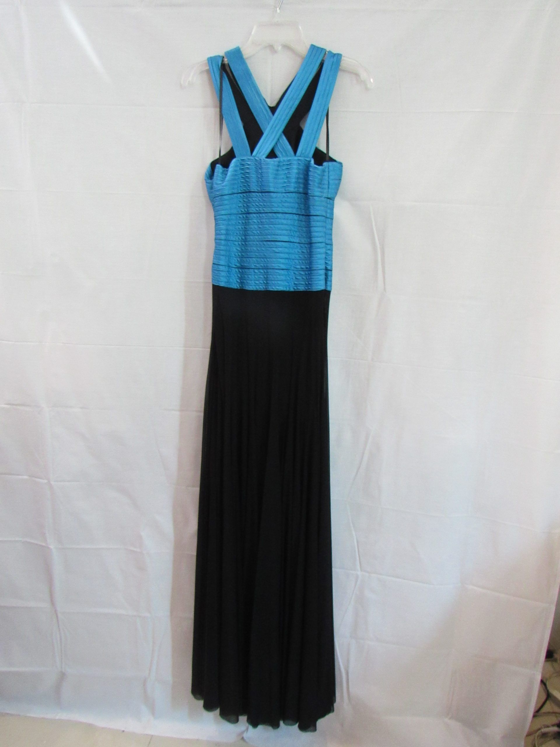Lote 003 - 100 Vestidos largos de gala de diferentes colores, marcas y modelos - Imagen 34