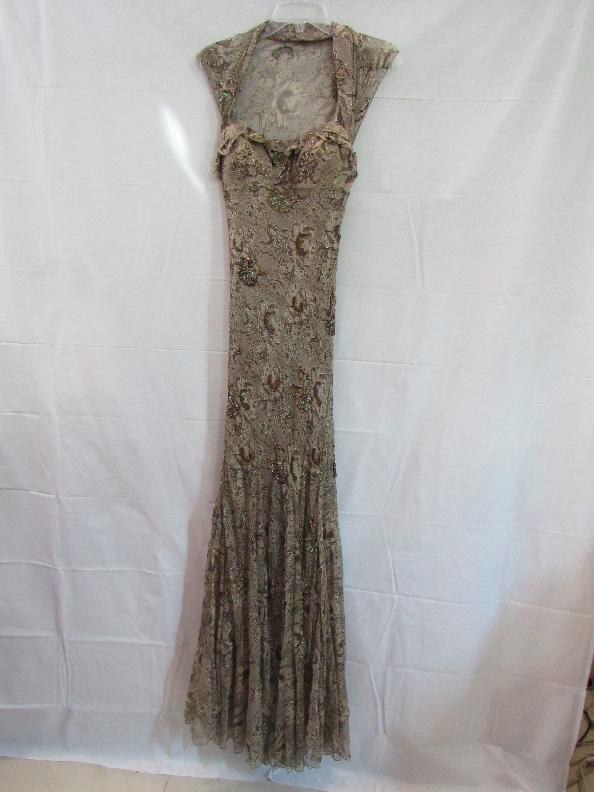Lote 003 - 100 Vestidos largos de gala de diferentes colores, marcas y modelos - Imagen 46