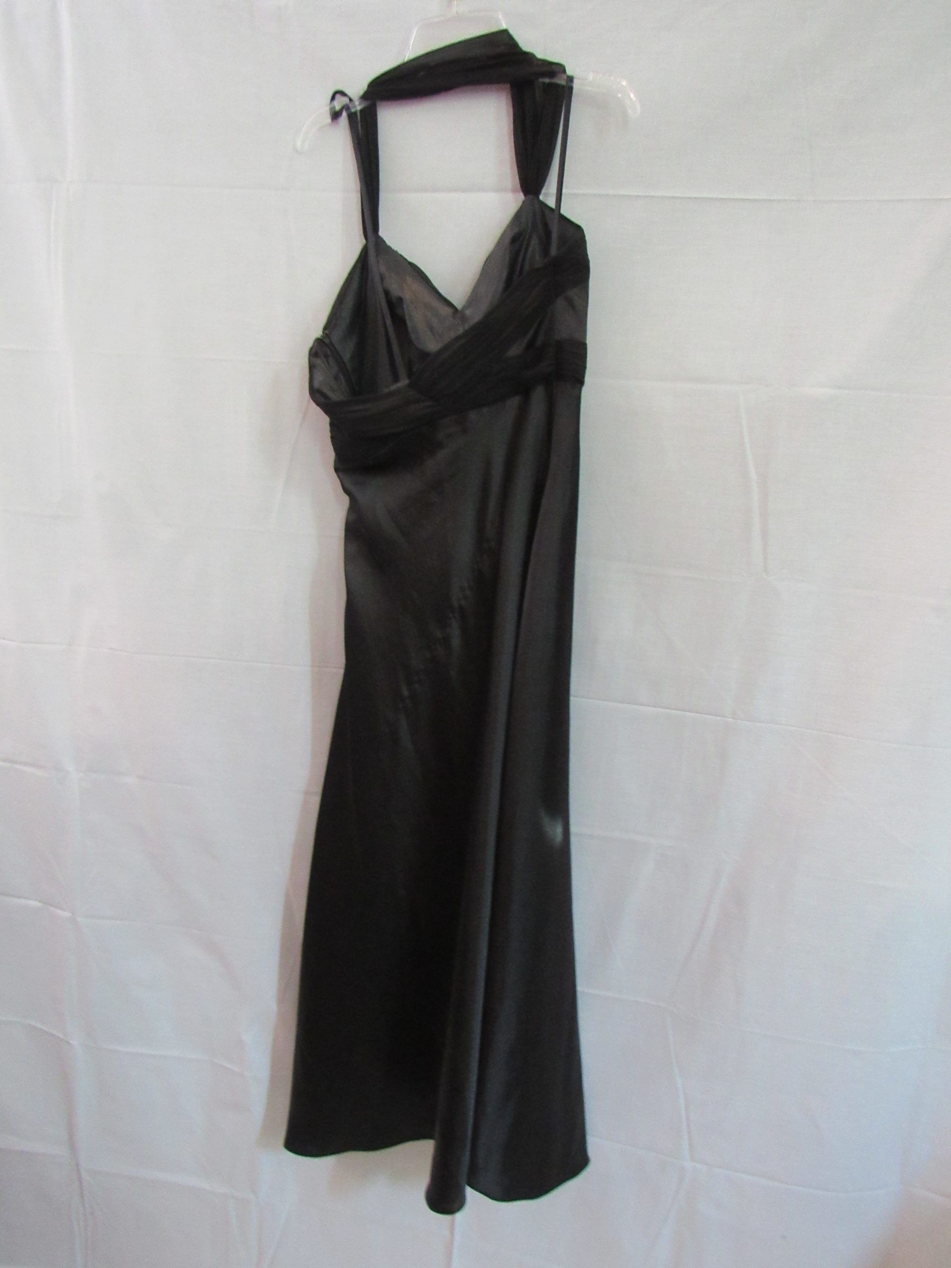 Lote 004 - 600 Vestidos cortos para toda ocasión, pantalones casuales , leggins , tops, sacos chamarras de piel - Imagen 5