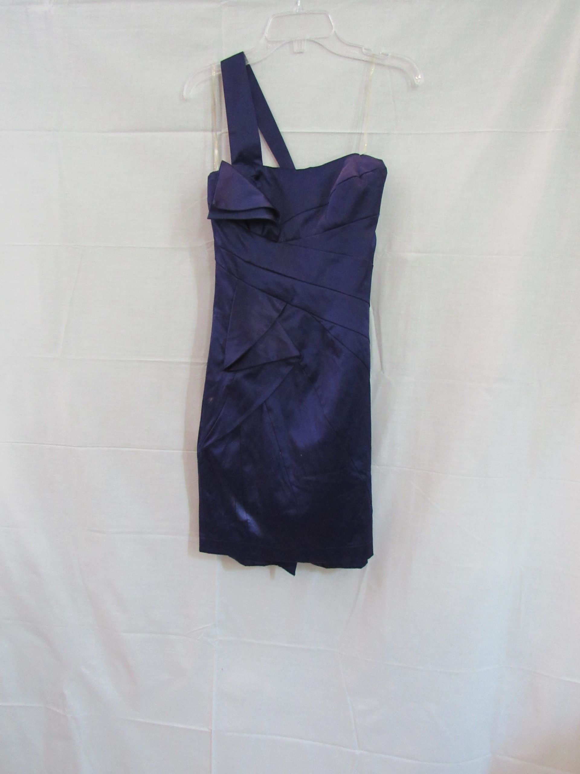 Lote 004 - 600 Vestidos cortos para toda ocasión, pantalones casuales , leggins , tops, sacos chamarras de piel - Imagen 10
