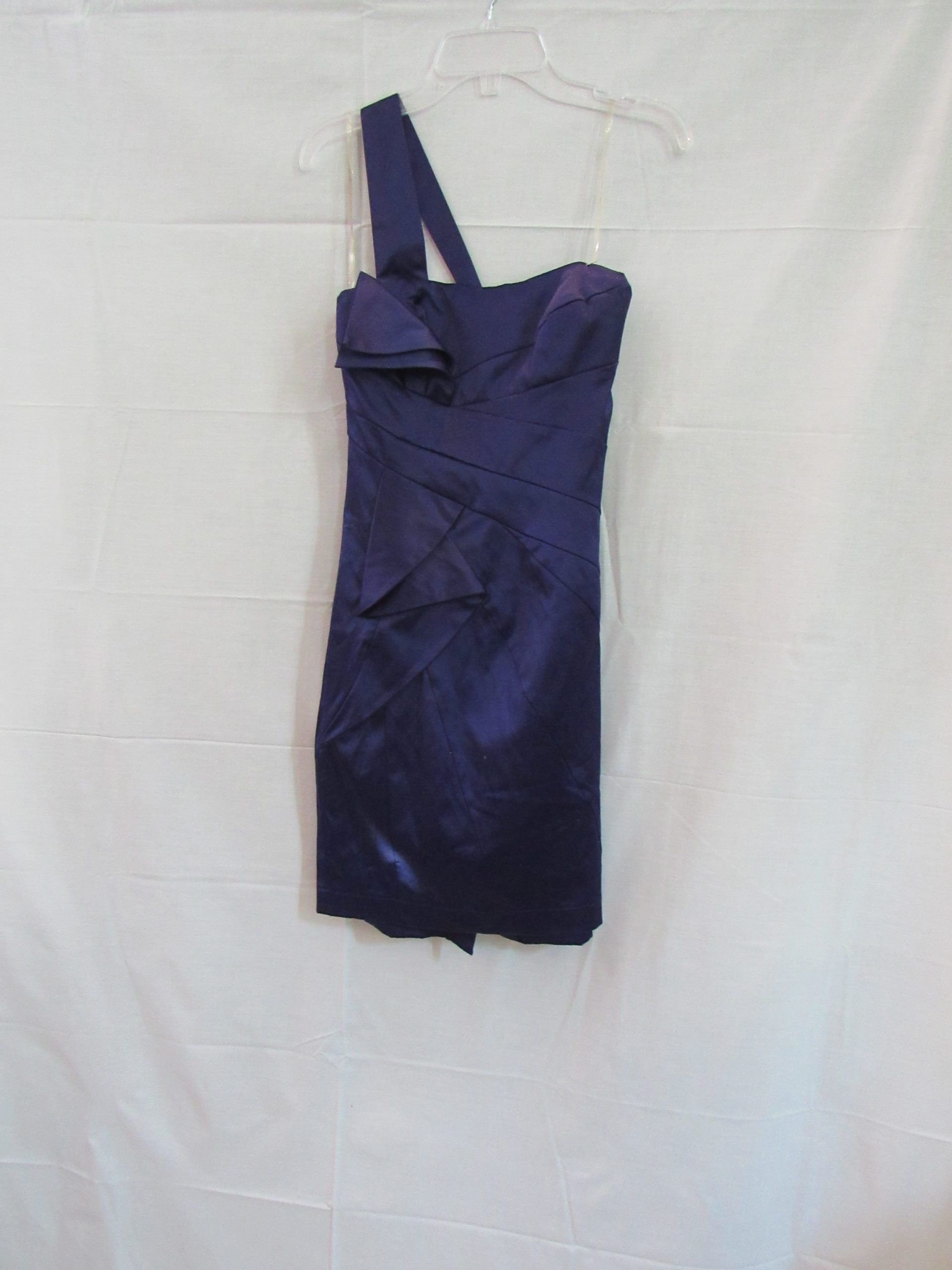 Lote 004 - 600 Vestidos cortos para toda ocasión, pantalones casuales , leggins , tops, sacos chamarras de piel - Imagen 11