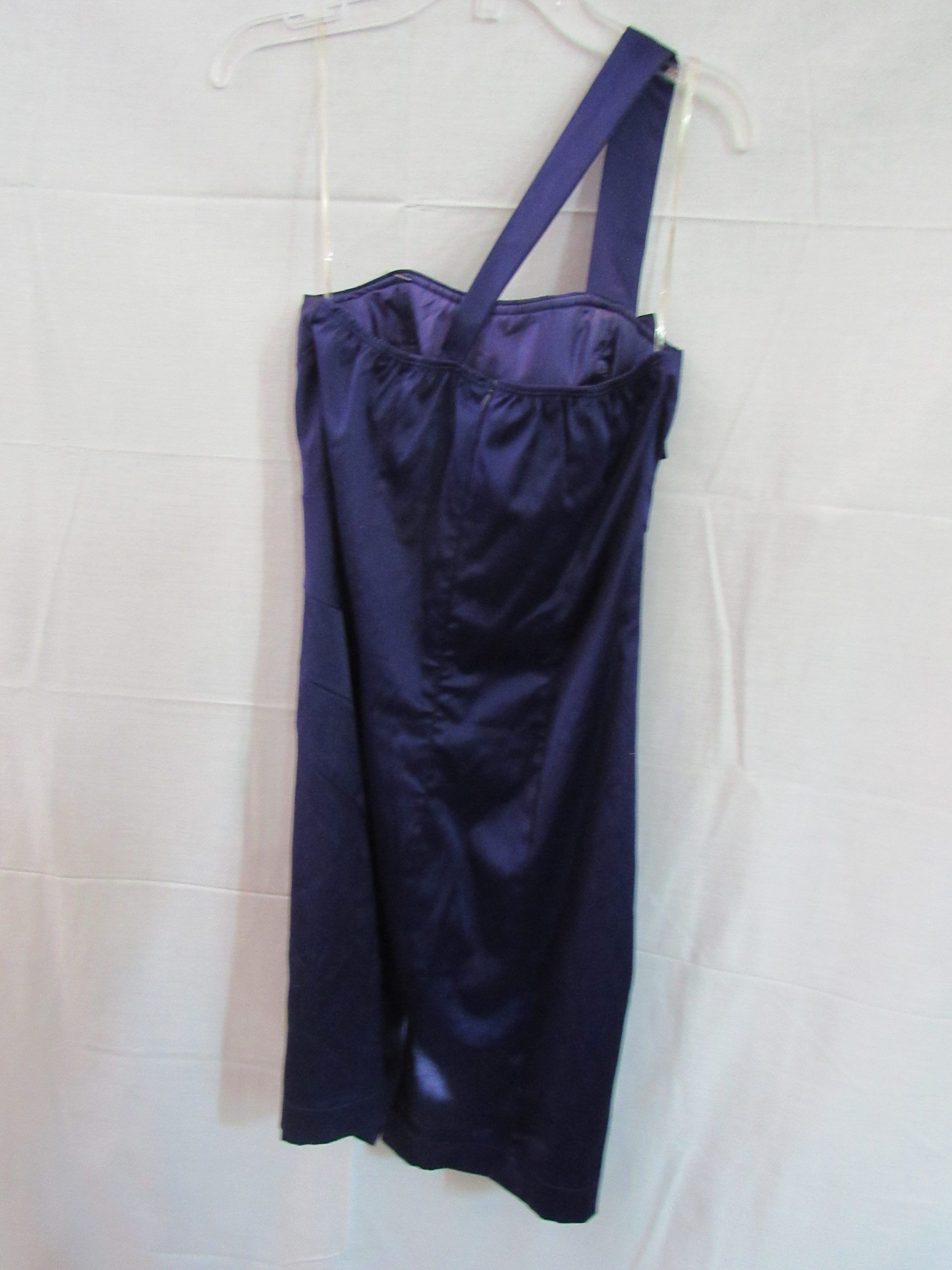 Lote 004 - 600 Vestidos cortos para toda ocasión, pantalones casuales , leggins , tops, sacos chamarras de piel - Imagen 12