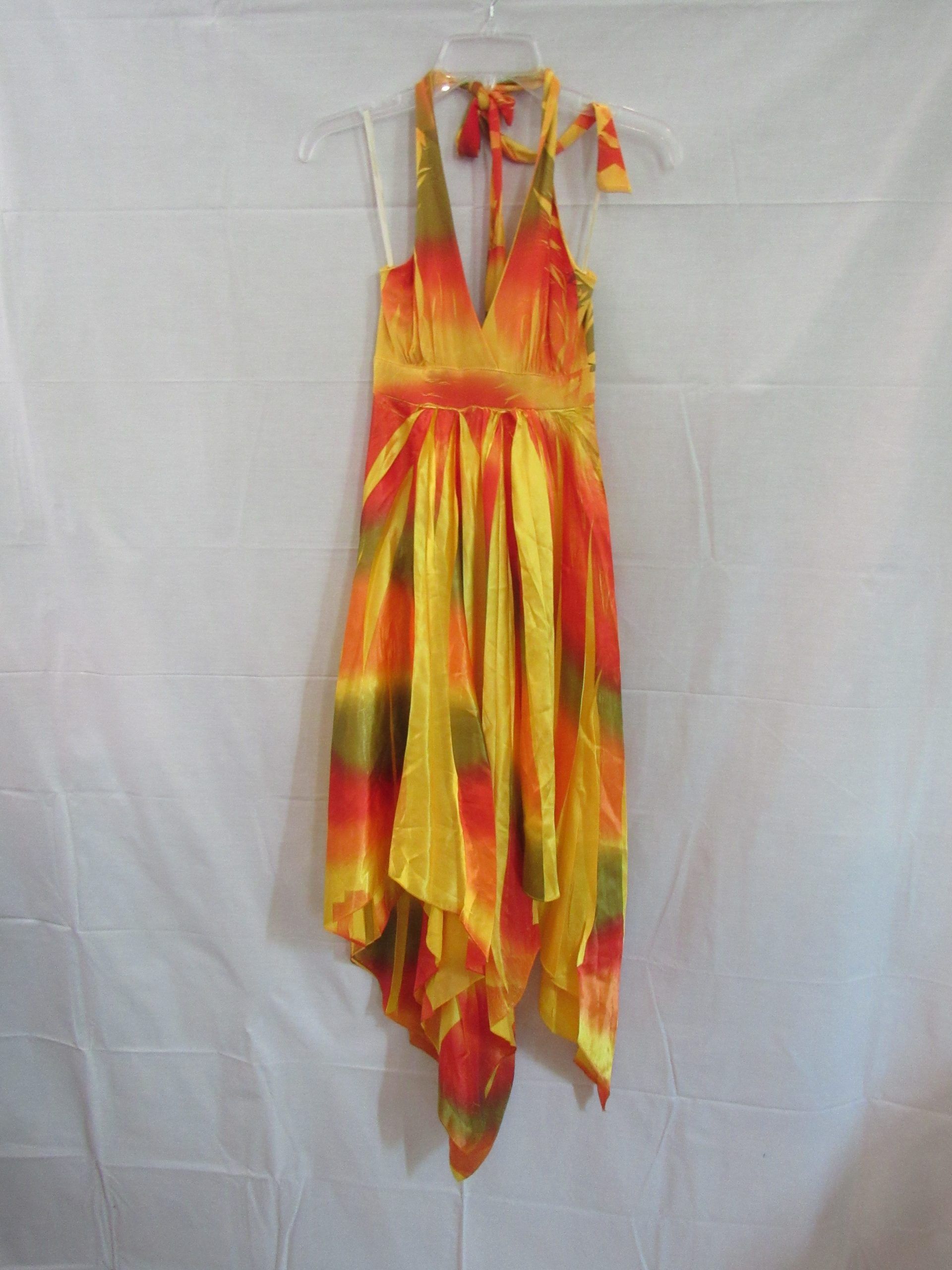 Lote 004 - 600 Vestidos cortos para toda ocasión, pantalones casuales , leggins , tops, sacos chamarras de piel - Imagen 19