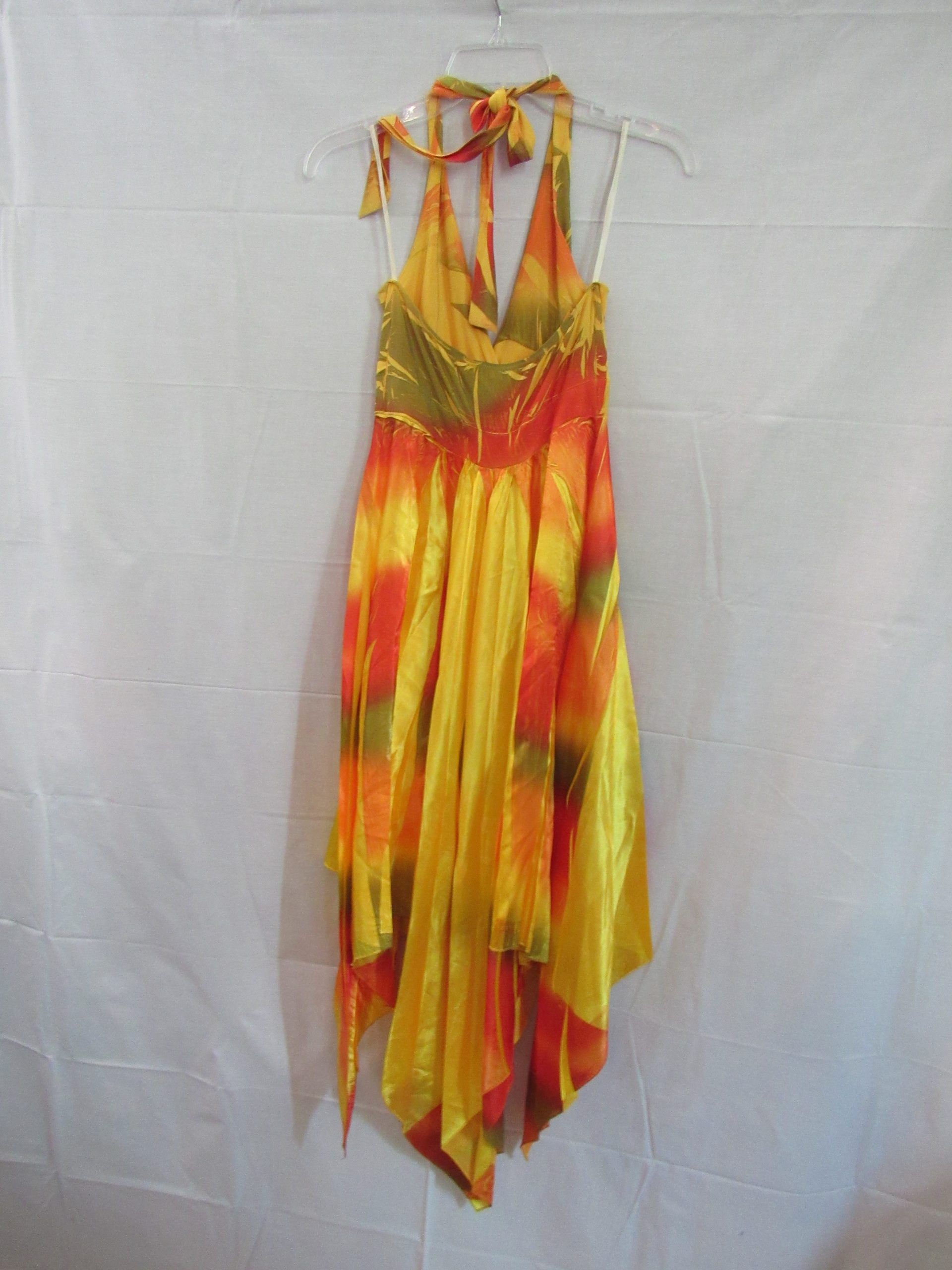 Lote 004 - 600 Vestidos cortos para toda ocasión, pantalones casuales , leggins , tops, sacos chamarras de piel - Imagen 21