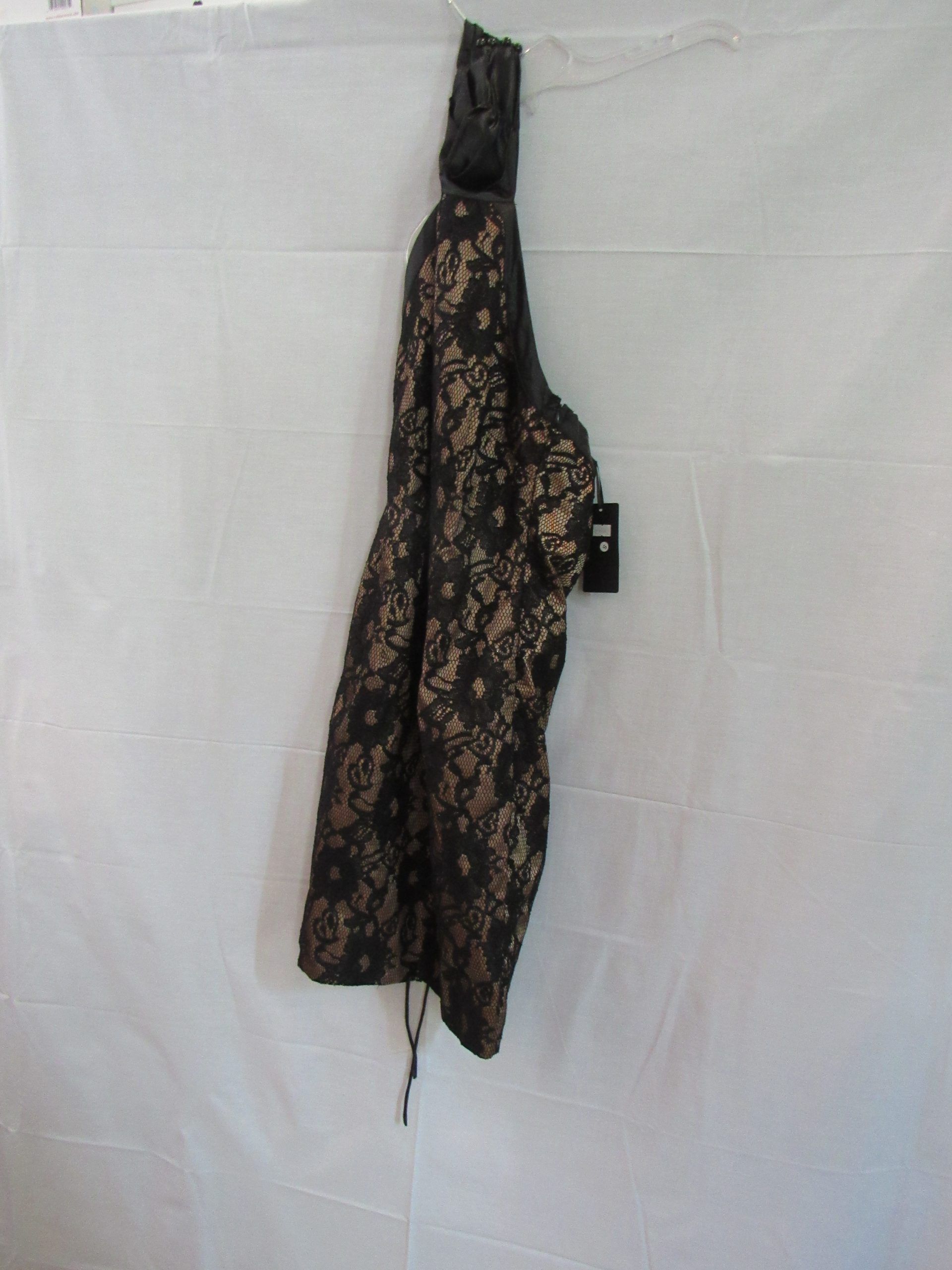 Lote 004 - 600 Vestidos cortos para toda ocasión, pantalones casuales , leggins , tops, sacos chamarras de piel - Imagen 24