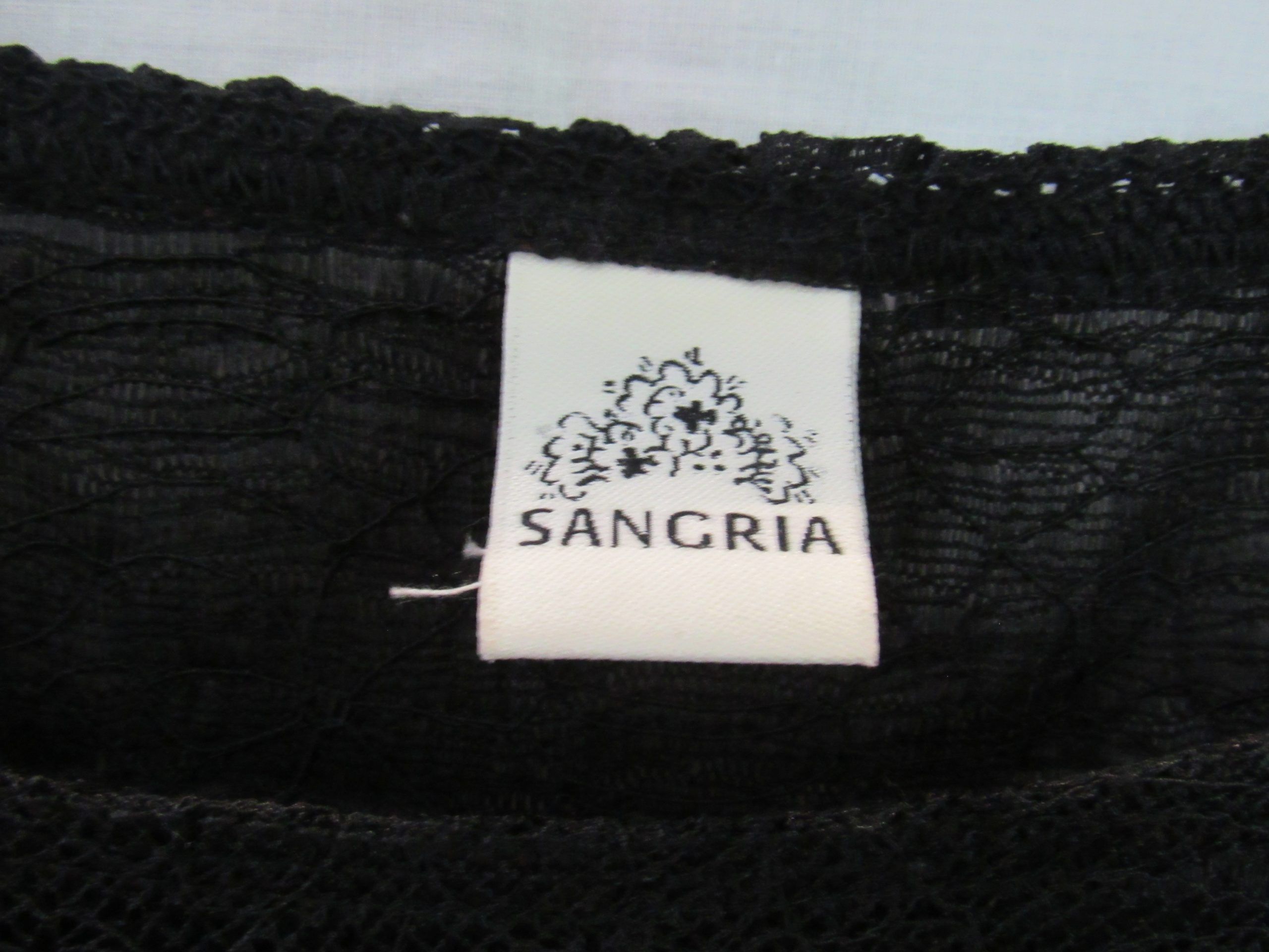 Lote 004 - 600 Vestidos cortos para toda ocasión, pantalones casuales , leggins , tops, sacos chamarras de piel - Imagen 44