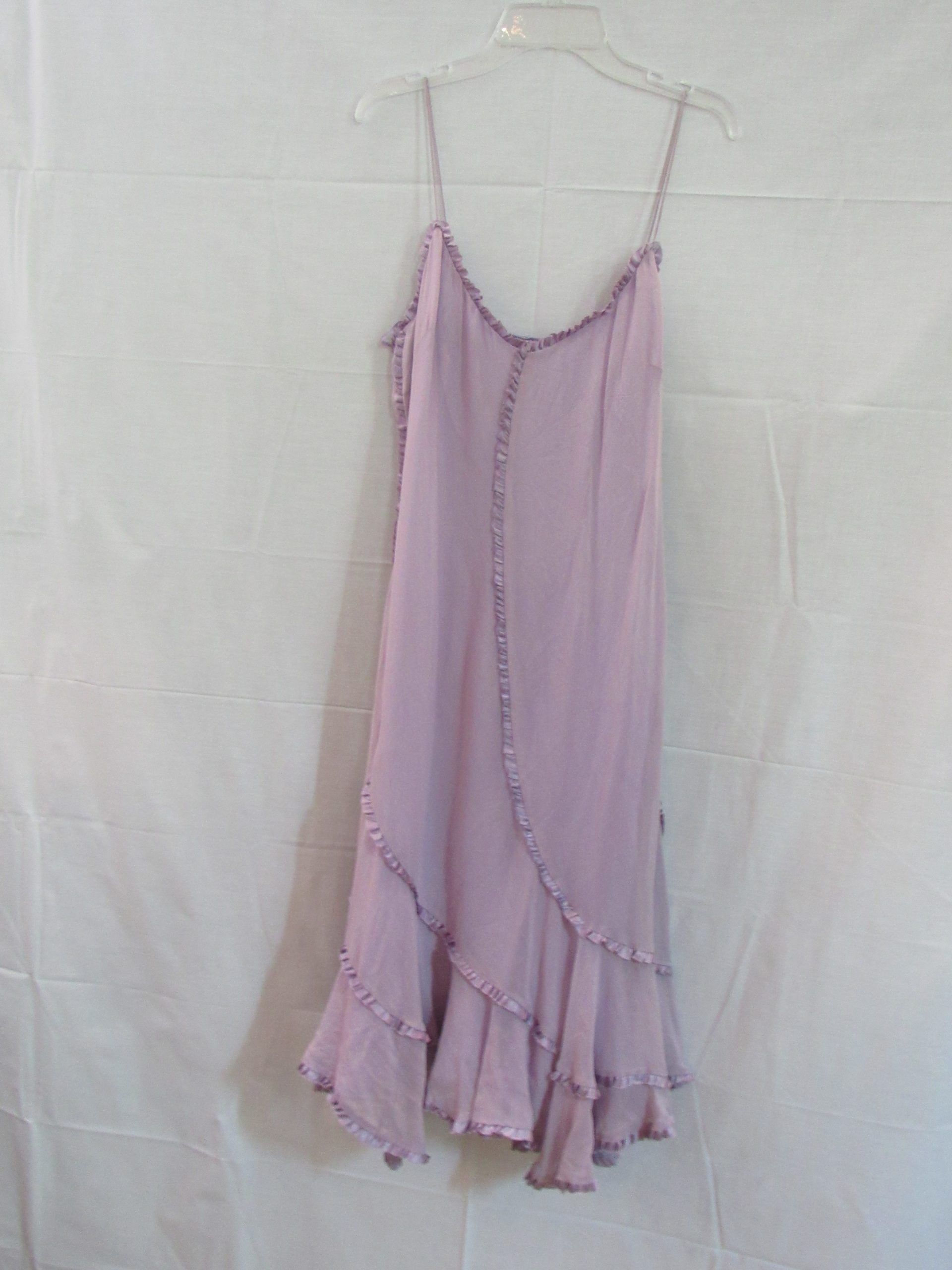 Lote 004 - 600 Vestidos cortos para toda ocasión, pantalones casuales , leggins , tops, sacos chamarras de piel - Imagen 47