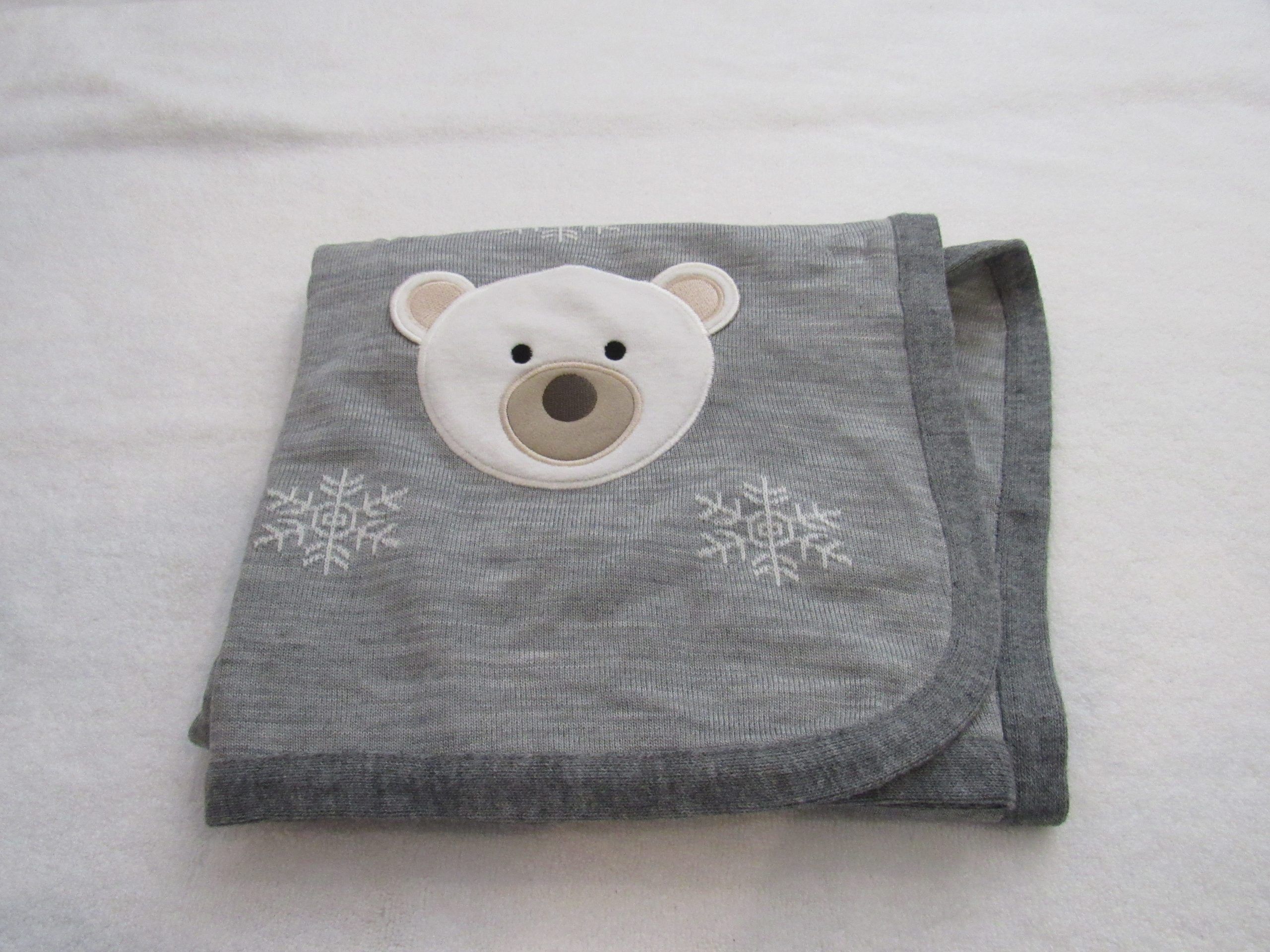 Lote 005 - 50 pzas de Ropa para bebe de diferentes colores, marcas y modelos (Mamelucos, cobijas, chamarras y pañaleros) - Imagen 17