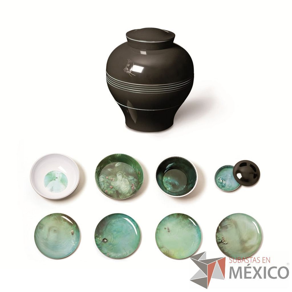Lote 037 - Set de Mesa Luso Beige / D'Antan, Yuan Negro 8 piezas apilables, Ming Rojo 6 piezas apilables y Ming Abysses Azul Claro - Imagen 5