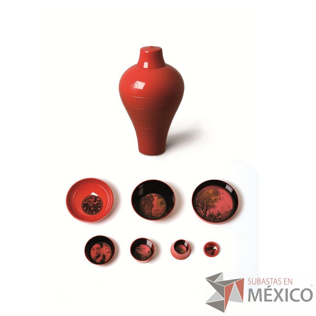 Lote 037 - Set de Mesa Luso Beige / D'Antan, Yuan Negro 8 piezas apilables, Ming Rojo 6 piezas apilables y Ming Abysses Azul Claro - Imagen 9