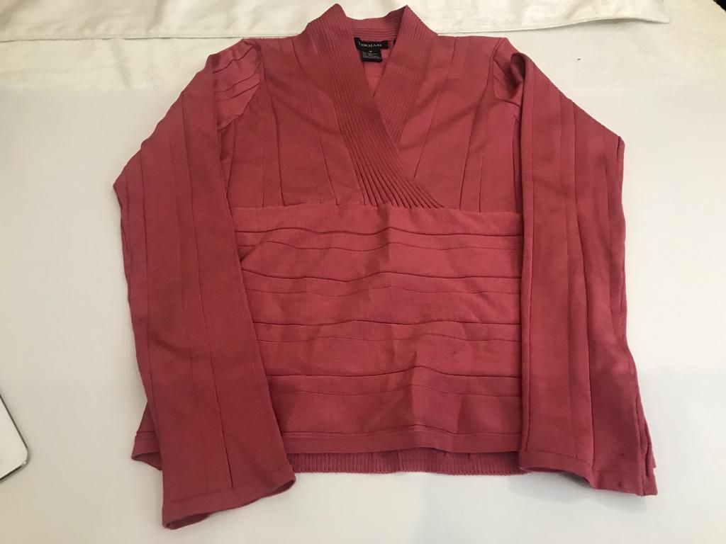 Lote 001 - 3000 piezas de Ropa para Dama Nueva, Marcas Italianas y de USA - Imagen 9