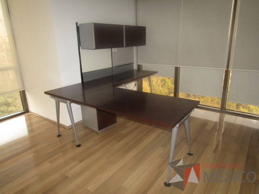 Lote 030 - 2 Escritorios en escuadra con base metálica, archivero de 2 cajones y 2 gavetas superiores color café - Imagen 6