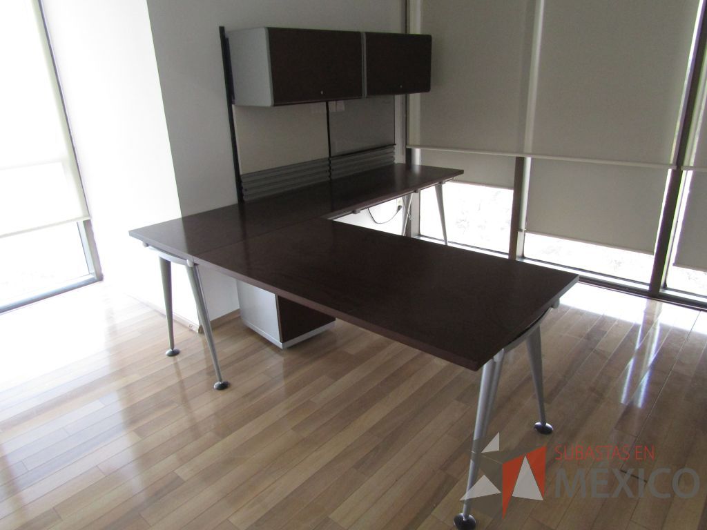 Lote 030 - 2 Escritorios en escuadra con base metálica, archivero de 2 cajones y 2 gavetas superiores color café - Imagen 7