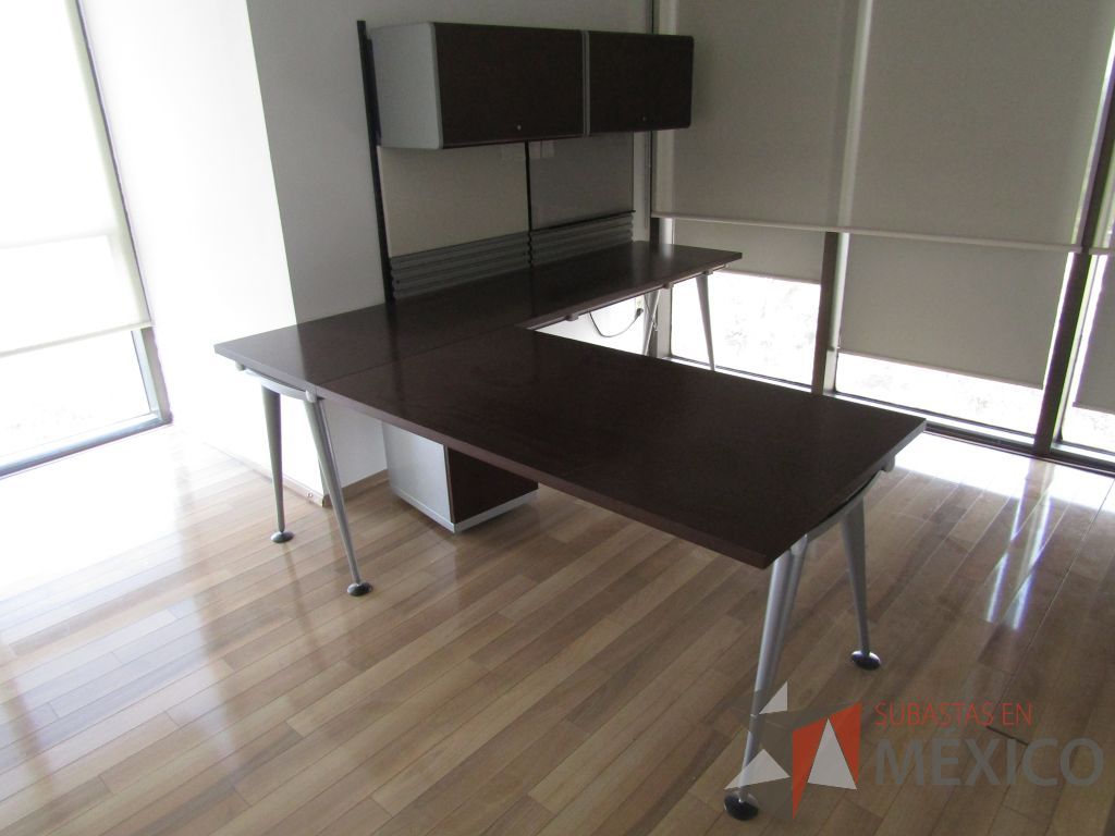 Lote 030 - 2 Escritorios en escuadra con base metálica, archivero de 2 cajones y 2 gavetas superiores color café - Imagen 8