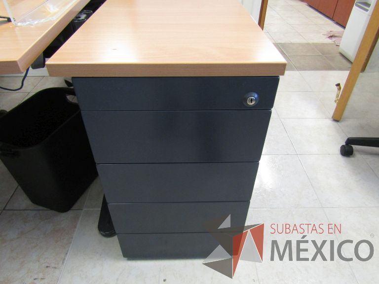 Lote 010 - Archivero metálico con 4 cajones y cubierta color madera - Imagen 5