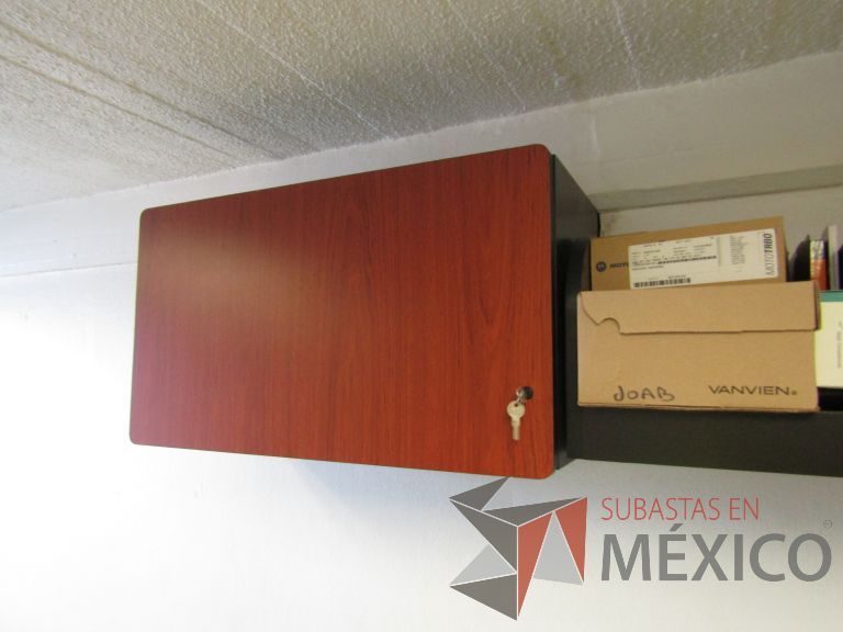 Lote 052 - 2 Gavetas empotradas con puerta corrediza color café - Imagen 4
