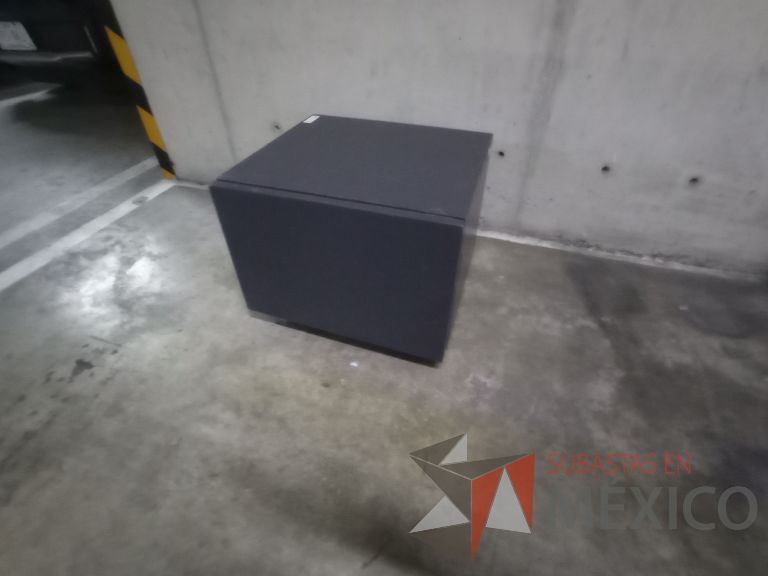 Lote 003 - Gabinete metálico y Archivero metálico - Imagen 2