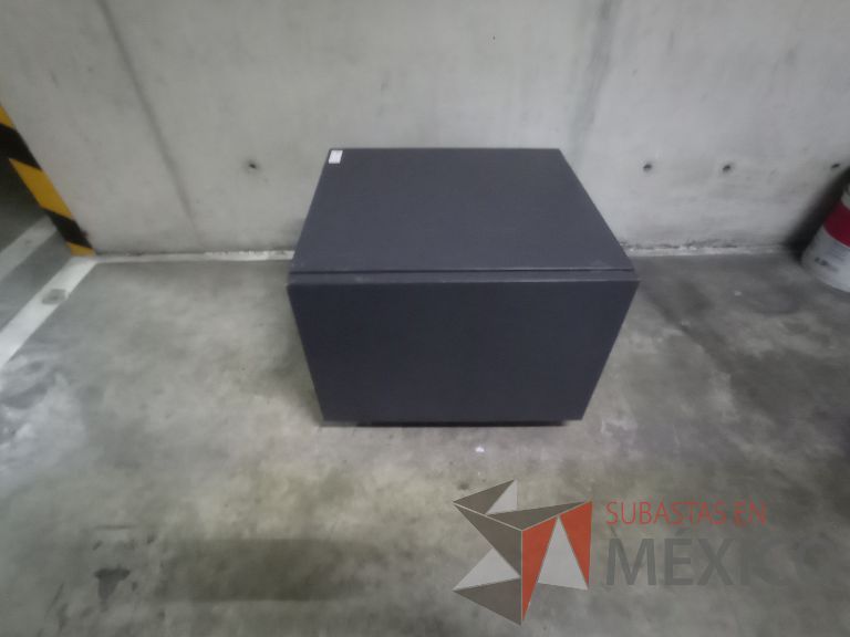 Lote 003 - Gabinete metálico y Archivero metálico - Imagen 4