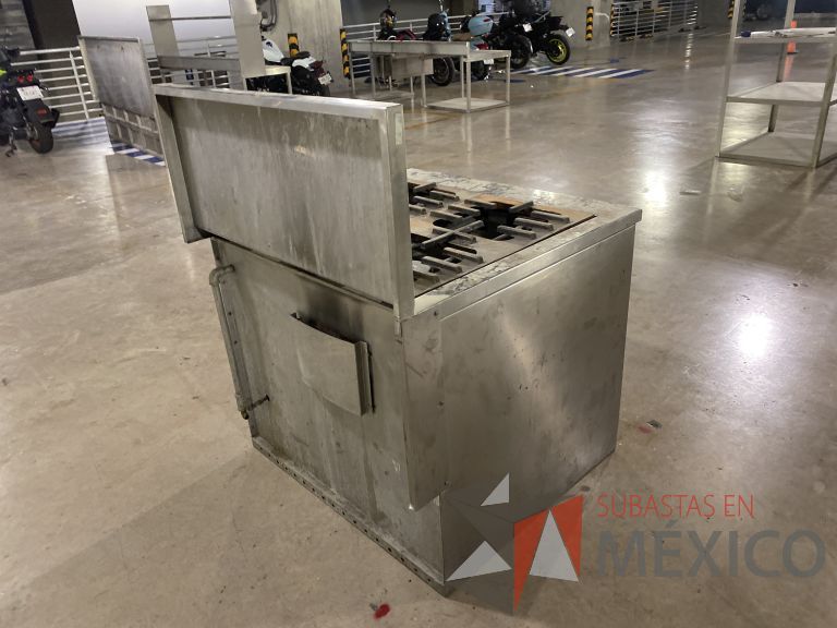 Lote 008 - Estufa de acero con 4 quemadores y horno - Imagen 12