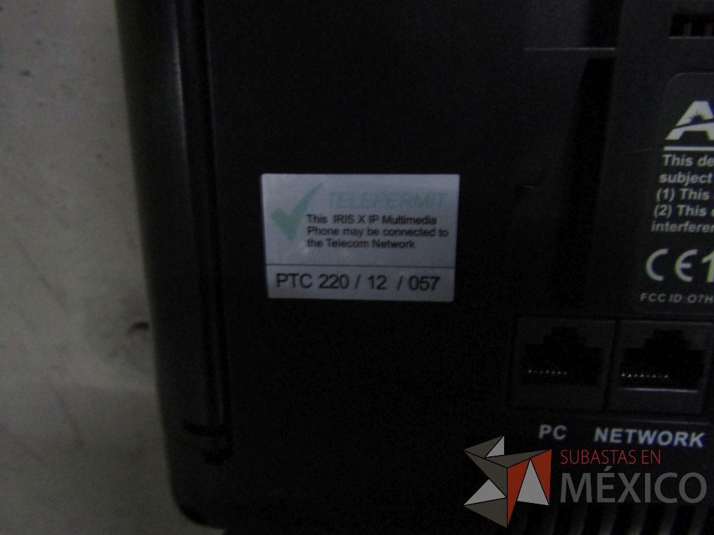Lote 004 - 14 Teléfonos de diferentes modelos, 3 módems y 5 Diademas - Imagen 17