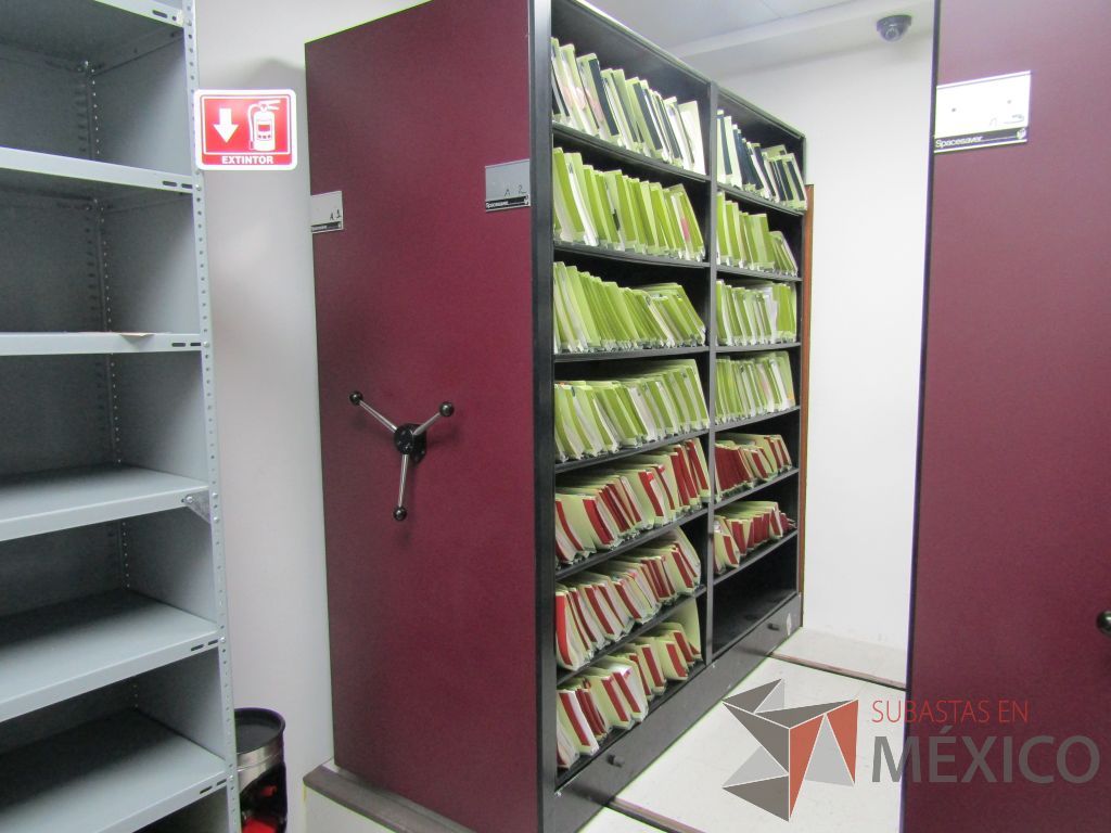 Lote 003 - Sistema de archivo móvil en tres secciones - Imagen 7