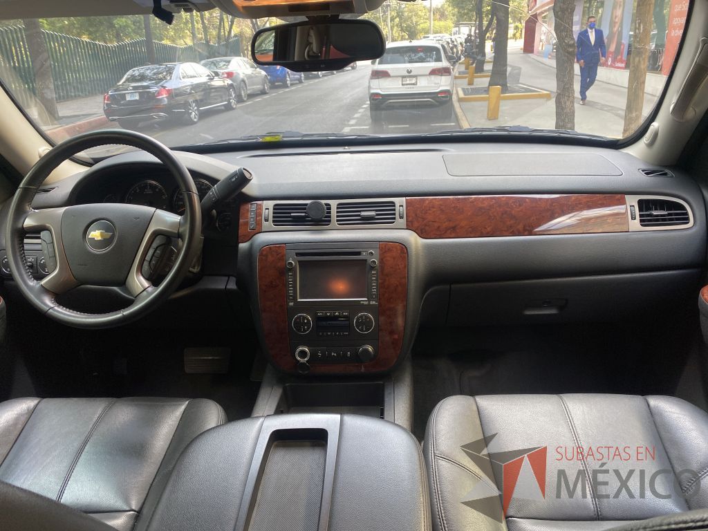 Lote 001 - Camioneta Chevrolet, Suburban D 5.3L, Año 2013, Blindada Nivel AS3 (NIJ IIIA), 4. 42,745 Km - Imagen 21