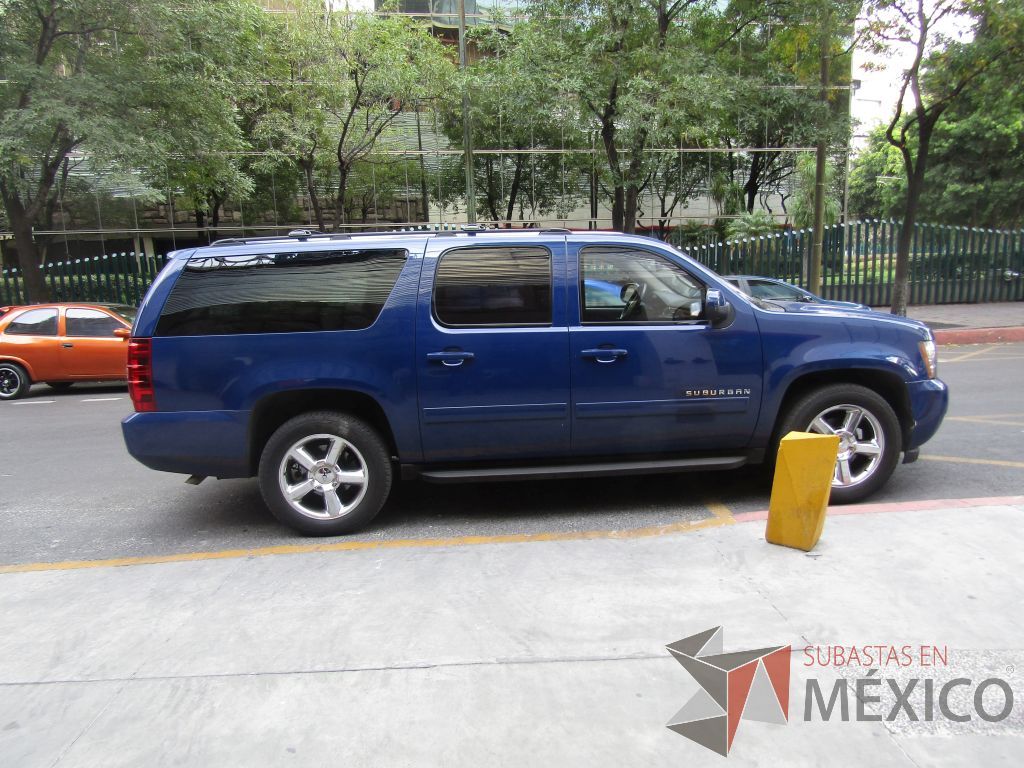 Lote 001 - Camioneta Chevrolet, Suburban D 5.3L, Año 2013, Blindada Nivel AS3 (NIJ IIIA), 4. 42,745 Km - Imagen 4