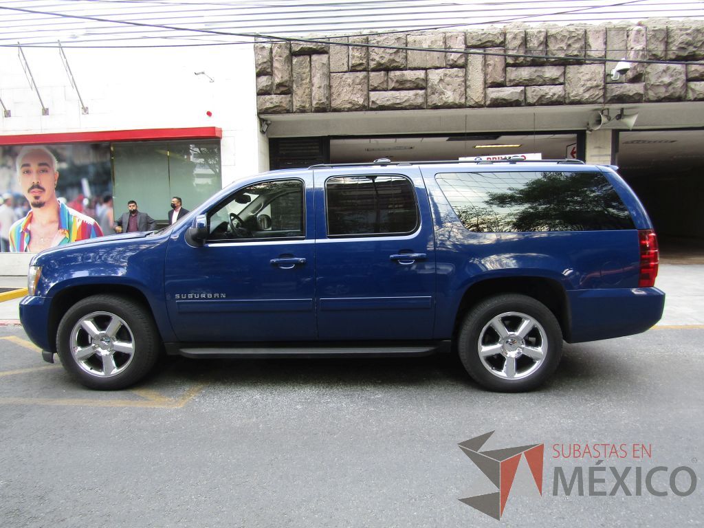 Lote 001 - Camioneta Chevrolet, Suburban D 5.3L, Año 2013, Blindada Nivel AS3 (NIJ IIIA), 4. 42,745 Km - Imagen 5