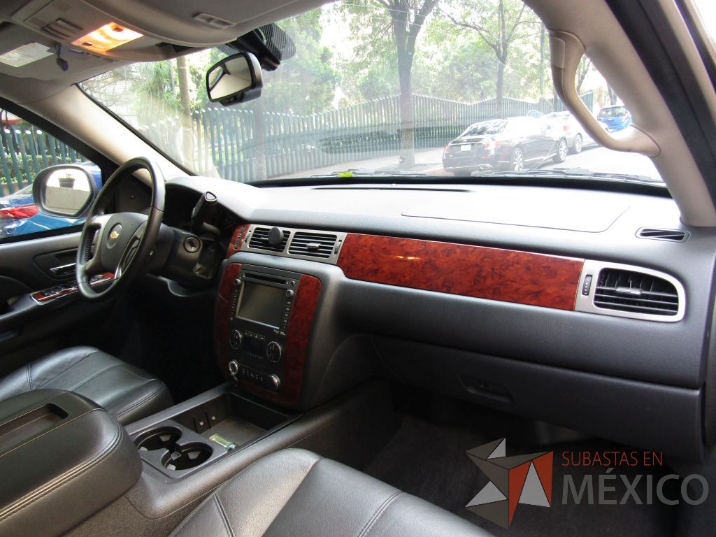 Lote 001 - Camioneta Chevrolet, Suburban D 5.3L, Año 2013, Blindada Nivel AS3 (NIJ IIIA), 4. 42,745 Km - Imagen 31