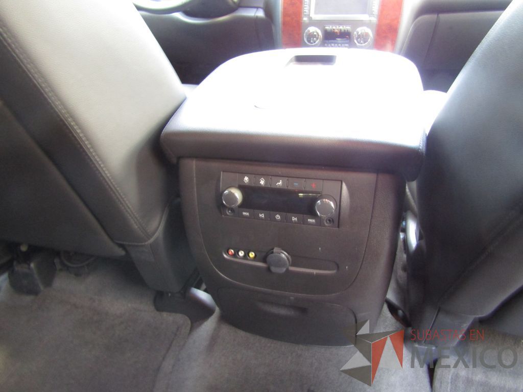 Lote 001 - Camioneta Chevrolet, Suburban D 5.3L, Año 2013, Blindada Nivel AS3 (NIJ IIIA), 4. 42,745 Km - Imagen 36