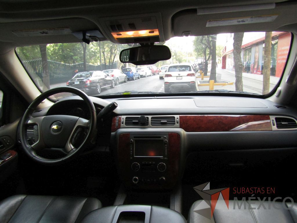 Lote 001 - Camioneta Chevrolet, Suburban D 5.3L, Año 2013, Blindada Nivel AS3 (NIJ IIIA), 4. 42,745 Km - Imagen 37