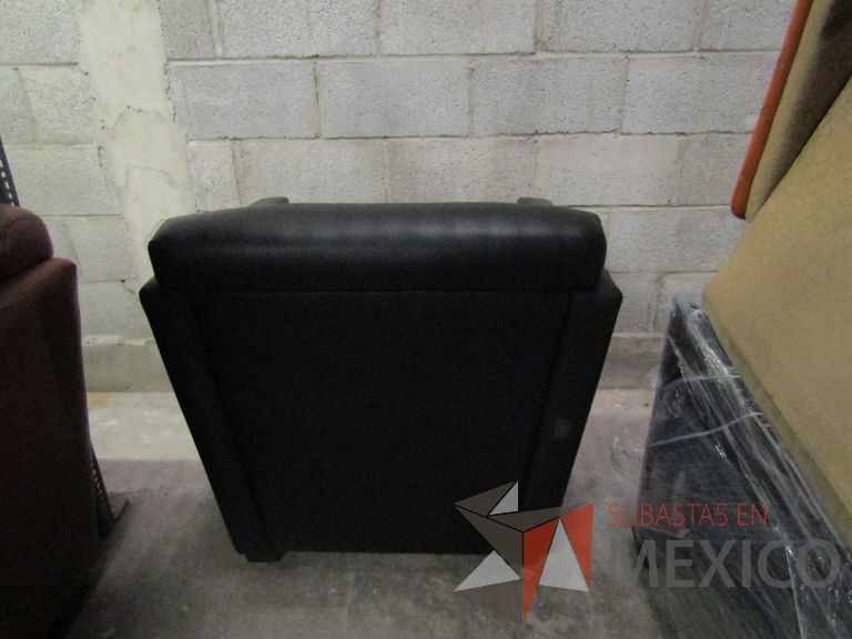 Lote 019 - 66 Sillones de 1 plaza y 2 Sillones de 2 plazas - Imagen 23