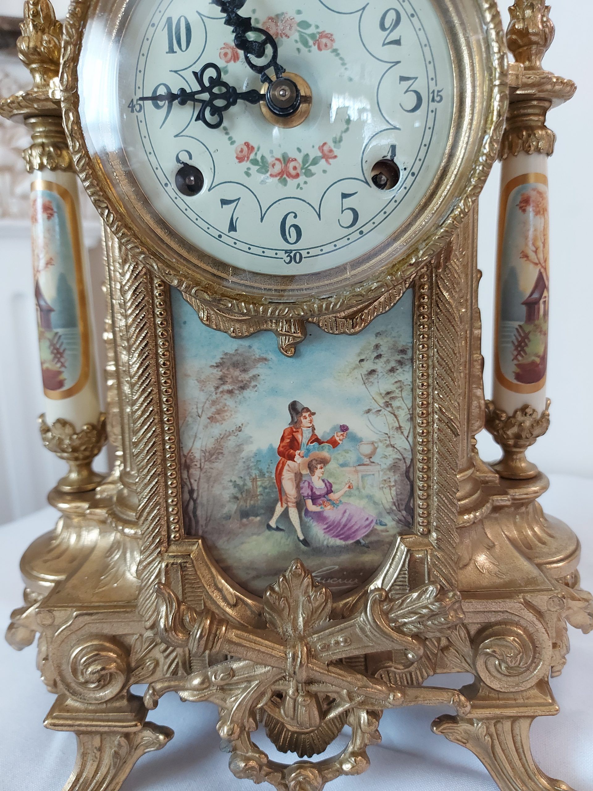 Lote 010 - Reloj dorado de mesa - Sin firma - Metal dorado - Imagen 6