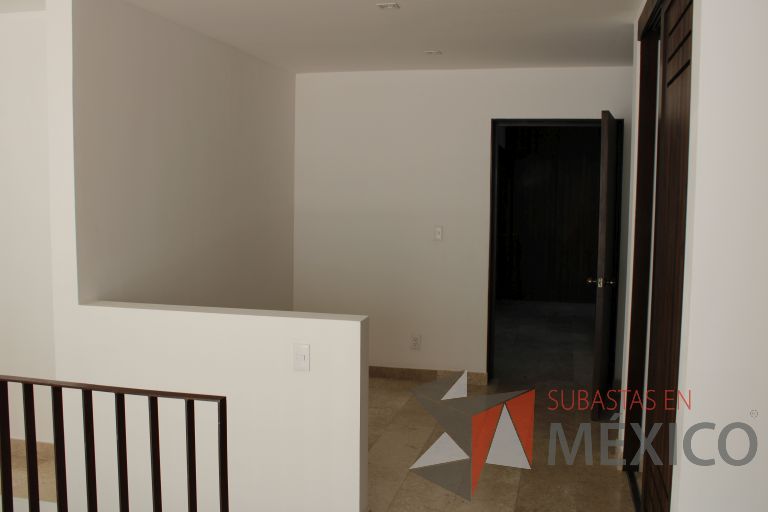 Lote 002 - Departamento de 102 m2 interiores en 2 niveles y 33.1 m2 en 2 Terrazas - Imagen 24