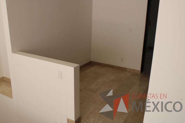 Lote 002 - Departamento de 102 m2 interiores en 2 niveles y 33.1 m2 en 2 Terrazas - Imagen 25
