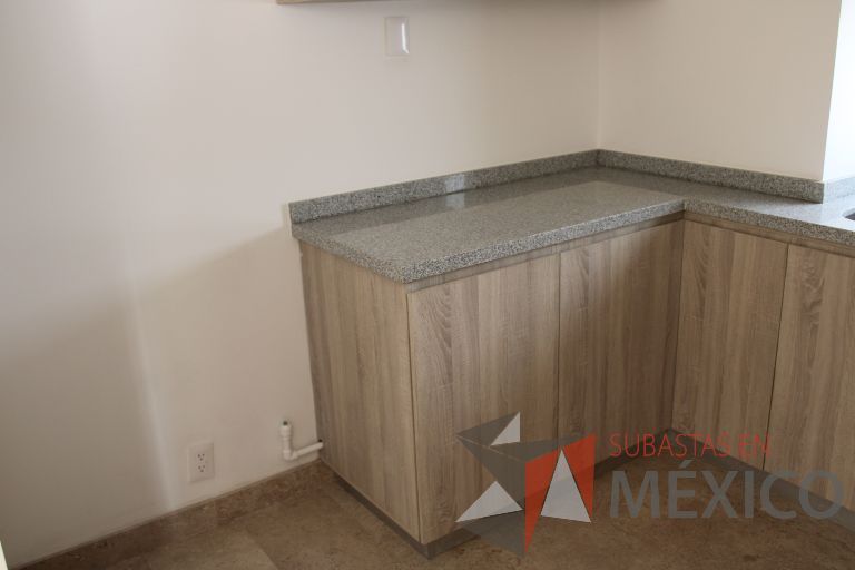 Lote 002 - Departamento de 102 m2 interiores en 2 niveles y 33.1 m2 en 2 Terrazas - Imagen 33