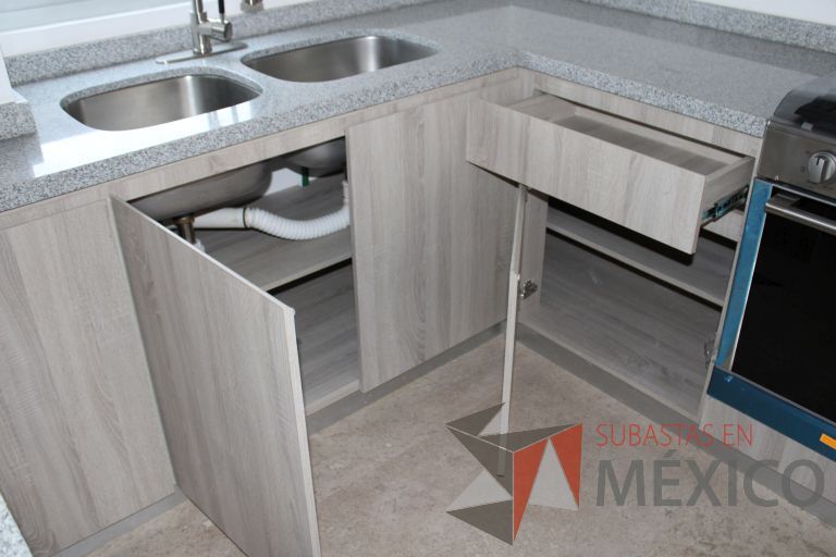 Lote 002 - Departamento de 102 m2 interiores en 2 niveles y 33.1 m2 en 2 Terrazas - Imagen 48