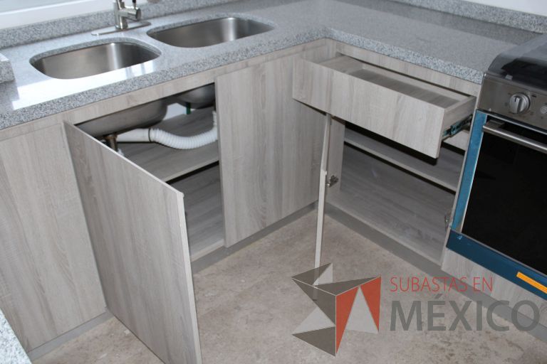 Lote 002 - Departamento de 102 m2 interiores en 2 niveles y 33.1 m2 en 2 Terrazas - Imagen 50
