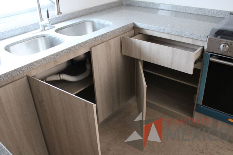 Lote 002 - Departamento de 102 m2 interiores en 2 niveles y 33.1 m2 en 2 Terrazas - Imagen 56