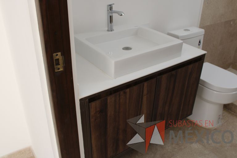 Lote 002 - Departamento de 102 m2 interiores en 2 niveles y 33.1 m2 en 2 Terrazas - Imagen 100