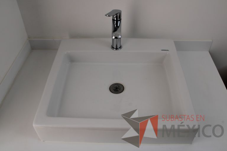 Lote 002 - Departamento de 102 m2 interiores en 2 niveles y 33.1 m2 en 2 Terrazas - Imagen 101