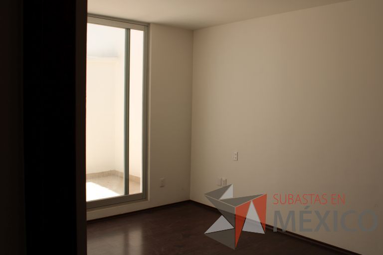 Lote 002 - Departamento de 102 m2 interiores en 2 niveles y 33.1 m2 en 2 Terrazas - Imagen 122